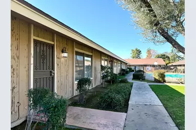 3749 N Fruit Avenue #C, Fresno, CA 93705 - Photo 5