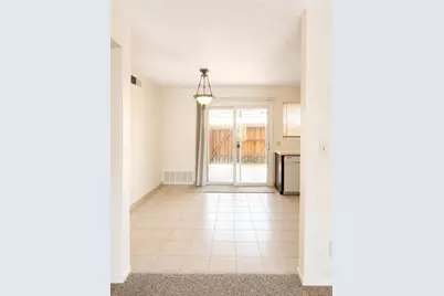 3749 N Fruit Avenue #C, Fresno, CA 93705 - Photo 9