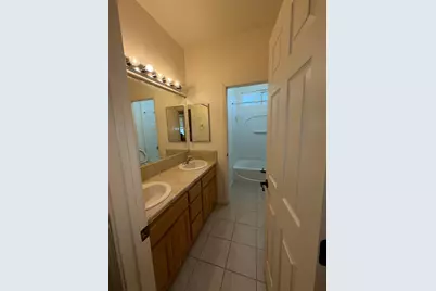 2069 Venezia Street, Los Banos, CA 93635 - Photo 11