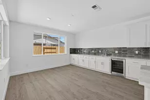 10244 E Kanok Way, Elk Grove, CA 95757 - Photo 7