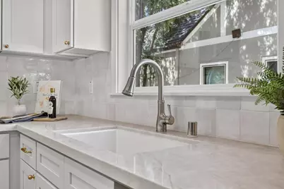 421 40th Street, Sacramento, CA 95819 - Photo 9
