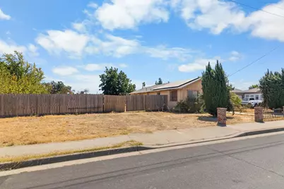 3630 Nevada Avenue, Riverbank, CA 95367 - Photo 3