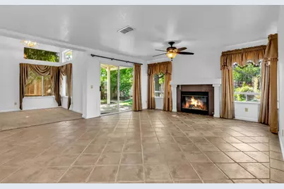 9350 Framington Way, Elk Grove, CA 95758 - Photo 3