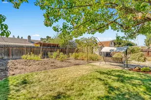 9350 Framington Way, Elk Grove, CA 95758 - Photo 37