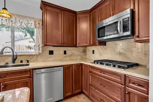9350 Framington Way, Elk Grove, CA 95758 - Photo 19