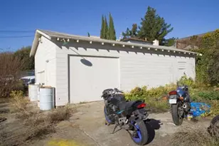 7960 MacArthur Blvd, Oakland, CA 94605 - Photo 3
