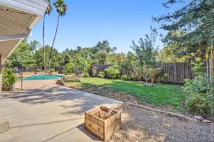 9101 Plaza Park Dr, Elk Grove, CA 95624 - Photo 3