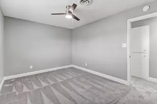 9101 Plaza Park Dr, Elk Grove, CA 95624 - Photo 31
