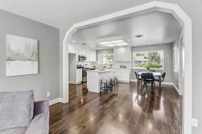 9101 Plaza Park Drive, Elk Grove, CA 95624 - Photo 9