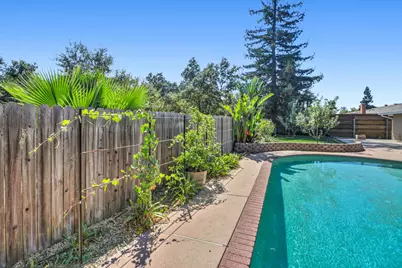 9101 Plaza Park Drive, Elk Grove, CA 95624 - Photo 33