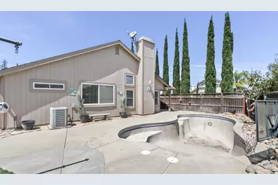 8181 Marion Oaks Court, Sacramento, CA 95828 - Photo 47