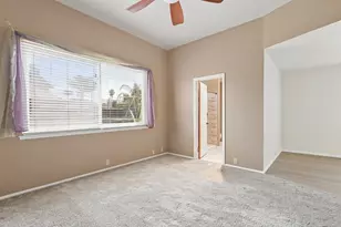 8181 Marion Oaks Ct, Sacramento, CA 95828 - Photo 27