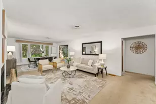 1258 Ridgeway Dr, Sacramento, CA 95822 - Photo 11