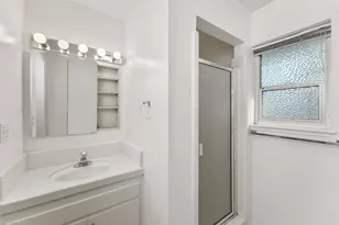 1258 Ridgeway Dr, Sacramento, CA 95822 - Photo 25