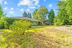 1258 Ridgeway Dr, Sacramento, CA 95822 - Photo 41