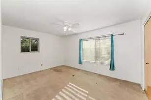 1258 Ridgeway Dr, Sacramento, CA 95822 - Photo 27