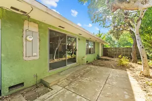 1258 Ridgeway Dr, Sacramento, CA 95822 - Photo 37
