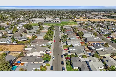 6012 Winners Cir, Riverbank, CA 95367 - Photo 13