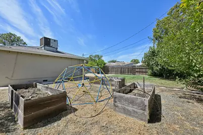 915 Archer Drive, Woodland, CA 95695 - Photo 29