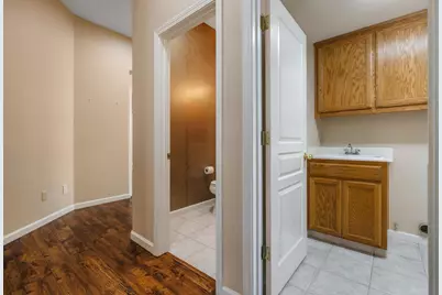 1637 Seven Falls, Modesto, CA 95355 - Photo 15