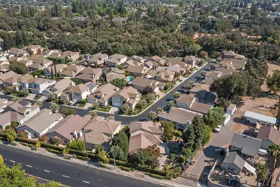 1637 Seven Falls, Modesto, CA 95355 - Photo 43