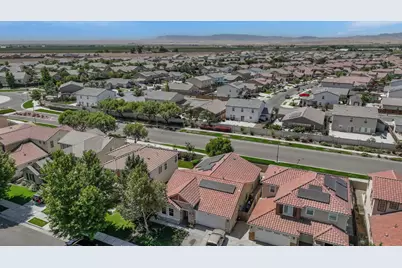 1525 Mayweed Dr, Los Banos, CA 93635 - Photo 33