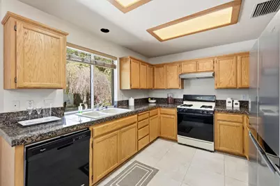 9365 Windrift Lane, Elk Grove, CA 95758 - Photo 11