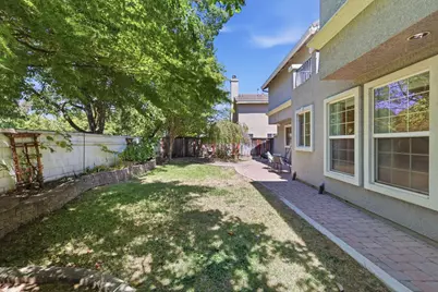 9365 Windrift Lane, Elk Grove, CA 95758 - Photo 27
