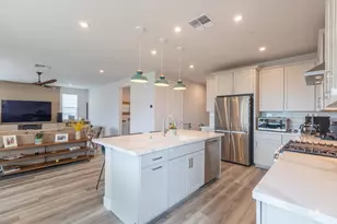 8170 Angsley Dr, Elk Grove, CA 95757 - Photo 21