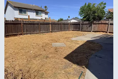7718 Laramore Way, Sacramento, CA 95832 - Photo 15
