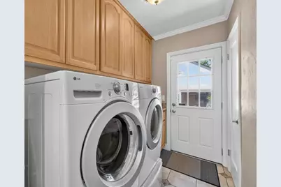 1621 10th Avenue, Sacramento, CA 95818 - Photo 19