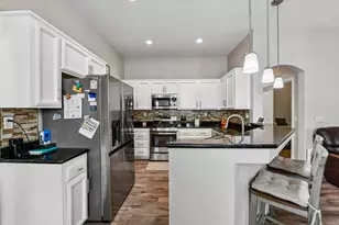9656 Holly Glen Way, Elk Grove, CA 95757 - Photo 9