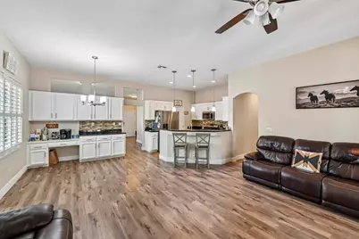 9656 Holly Glen Way, Elk Grove, CA 95757 - Photo 5