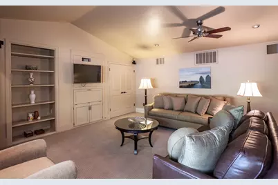 7108 Hillcrest Drive, Modesto, CA 95356 - Photo 39