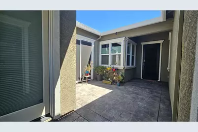 1246 Sweet Briar Drive, Patterson, CA 95363 - Photo 5