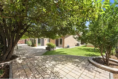 6890 Olive Tree Way, Citrus Heights, CA 95610 - Photo 45