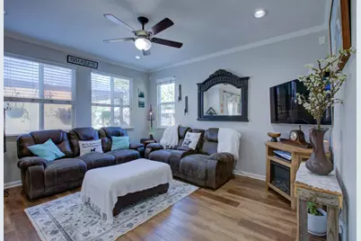 201 Waters Edge Drive, Waterford, CA 95386 - Photo 21
