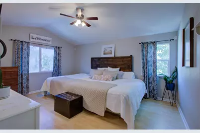 201 Waters Edge Drive, Waterford, CA 95386 - Photo 27