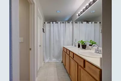 201 Waters Edge Drive, Waterford, CA 95386 - Photo 31