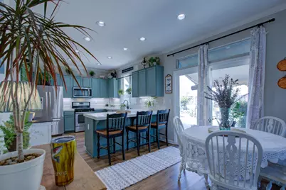 201 Waters Edge Drive, Waterford, CA 95386 - Photo 9
