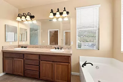 6404 Sol Way, Citrus Heights, CA 95621 - Photo 17