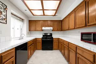 2588 Stonybrook Ave, Merced, CA 95348 - Photo 9