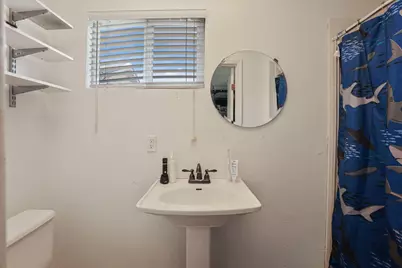2140 Sutro Avenue, Stockton, CA 95205 - Photo 47