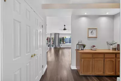 8812 Bridalsmith Drive, Sacramento, CA 95828 - Photo 17