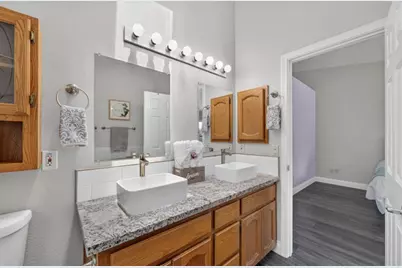8812 Bridalsmith Drive, Sacramento, CA 95828 - Photo 35