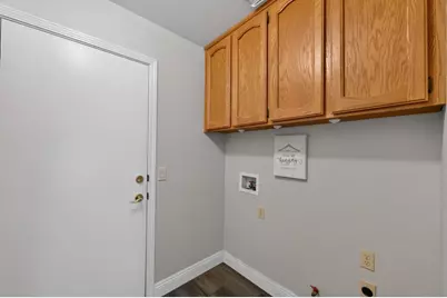 8812 Bridalsmith Drive, Sacramento, CA 95828 - Photo 47
