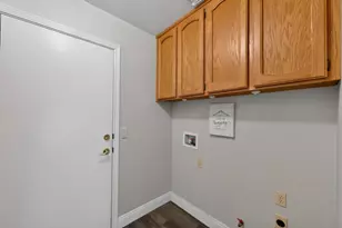 8812 Bridalsmith Dr, Sacramento, CA 95828 - Photo 47