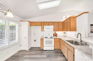 1428 Pintail Cir, Los Banos, CA 93635 - Photo 11
