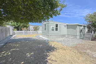 Hobbs Ln, Sacramento, CA 95842 - Photo 31