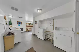 Hobbs Ln, Sacramento, CA 95842 - Photo 37